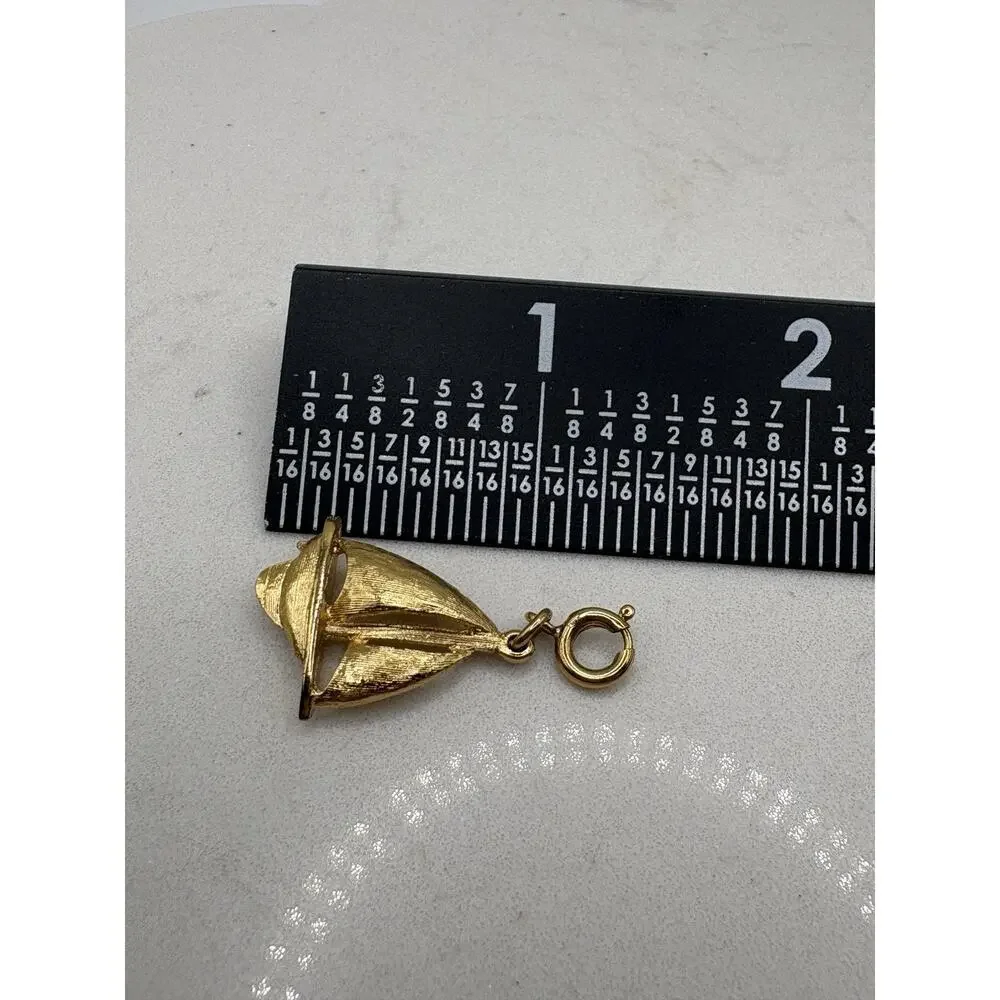 Monet Bracelet Charm Sailboat Sloop Gold Tone Spring Ring Clasp Vintage Signed